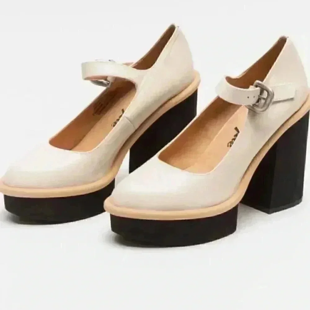 Free People Maggie Mary Jane White Leather Pumps Platform Heels Size 8.5